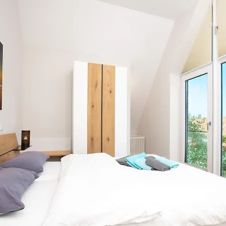 Apartment Sohn Deck10