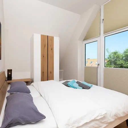 Sohn Deck10 Apartment